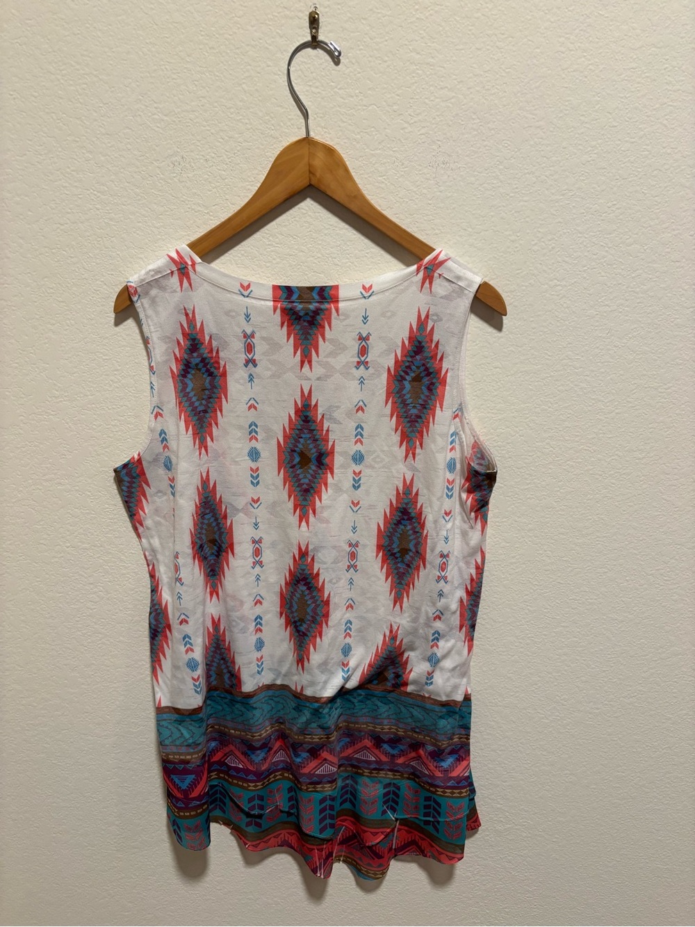 EST 1946 Sleeveless Aztec Print Tank Top - White with Teal & Coral Embellished - Picture 4 of 4